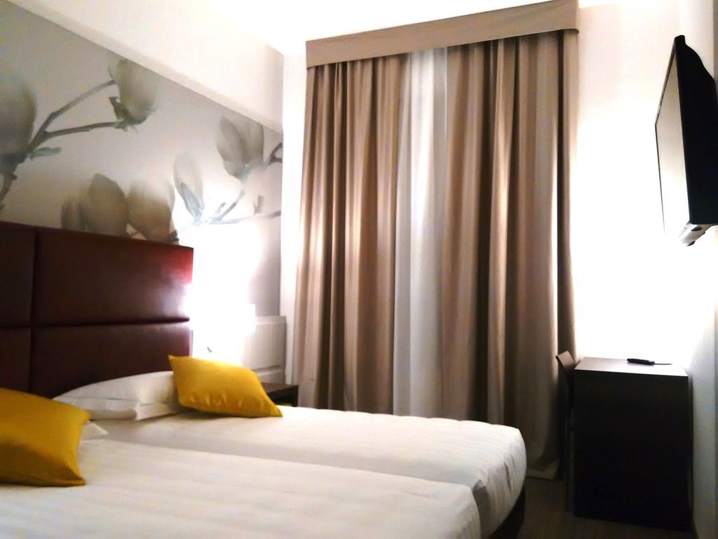 Hotel Villa Nabila Reggiolo Room photo